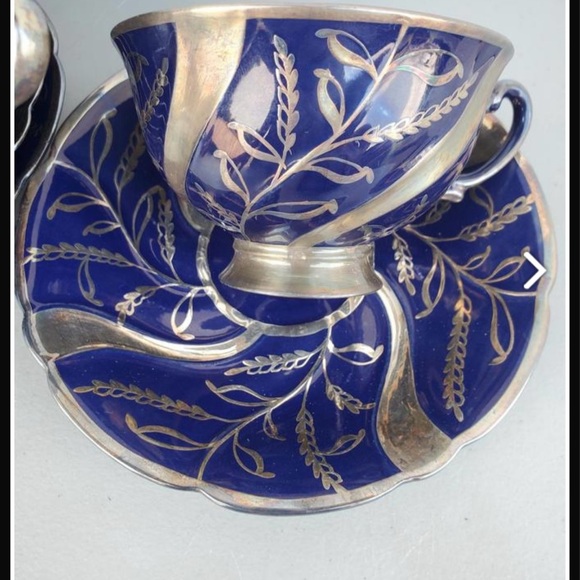 5 x RICHARD GINORI COBALT BLUE/SILVER CUPS AND SAUCERS - Picture 3 of 4